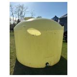 Poly 1250 Gallon Water Tank, Yellow
