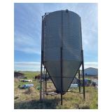 Hopper Bottom Bin, 800 +/- Bushels