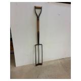 Potatoe fork/digger ??