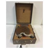 Fleetwood 78 rpm portable record player