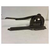 Master Mason Tobacco cutter