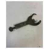 Snap-on universal joint assembly tool