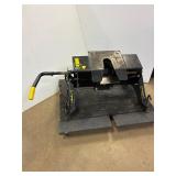 Hijacker double pivot 16,000 gvw hitch