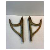 Set of cast iron hooks.