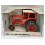 Ertl International 1566 Tractor Special Edition