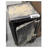 Safe missing lock and hinge pieces