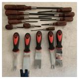 15+ Screwdrivers/ Trim Removing Tools