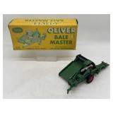 1/16 Oliver Bale Master in Box - Slik