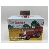 1/16 & 1/64 1999 Toy Farmer International 660
