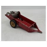 1/16 Massey Harris Manure Spreader by King