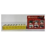 2 pcs- Ertl IH & John Deere Tractor Sets