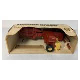 Ertl New Holland Square Baler
