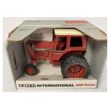 Ertl International 1566 Tractor Special Edition