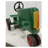 Scale Models Oliver Row Crop 88 Pedal Tractor