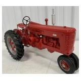 Scale Models McCormick Farmall 400 Tractor