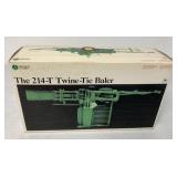 Ertl Precision Classics 11 John Deere 214-T