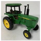 Ertl John Deere Tractor