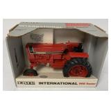 Ertl International 966 Tractor Special Edition