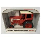 Ertl International 1466 Turbo Tractor