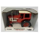 Ertl International V8 1568 Tractor