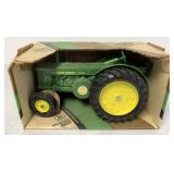 Ertl John Deere 1949/1954 Model R Tractor