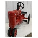 Scale Models McCormick Farmall Super M Pedal