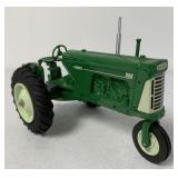 Spec Cast Oliver 880 Tractor