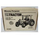 Ertl Massey Ferguson 3070 4-WD Tractor