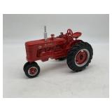 1/16 Farmall Super M - Freheit