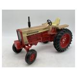 1/16 International 1026 Demonstrator Custom