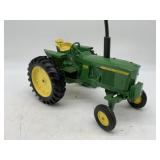 1/16 John Deere 4000 Diesel Custom