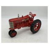 1/16 Farmall 450 - Eska