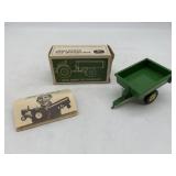 1/16 John Deere 80 Cart in Box - Ertl