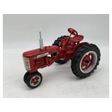 1/16 Farmall 230 - Freheit