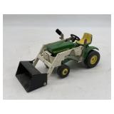 1/16 John Deere 140 w/ Loader