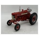 1/16 Farmall 450 by Riecke