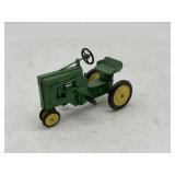 1/16 John Deere 60 Pedal Tractor - Riecke