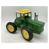 1/16 John Deere 7520 2 Hole