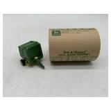 1/64 John Deere Baler in Bale Box