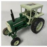 1/16 Scale Models Oliver 2255 Tractor w/ Box