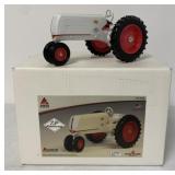 1/16 Scale Models Agco Row Crop 70 Tractor/Box