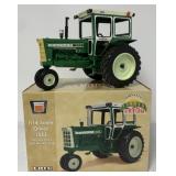 1/16 Ertl Oliver 1555 Tractor & Box