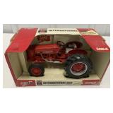 1/16 Scale International 300 Utility Tractor in Bo