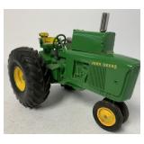 1/16 Scale John Deere Tractor