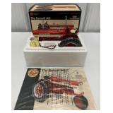 1/16 Precision Farmall 460 Tractor in Box