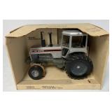 1/16 Scale Models White 160 Tractor