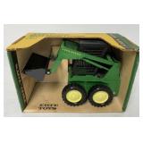 1/16 John Deere Skid-Steer Loader