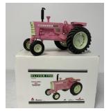 1/16 Scale Models Oliver 1755 Tractor & Box