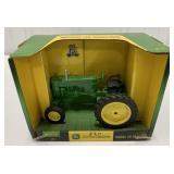 1/16 Ertl John Deere Model 40 Tractor
