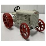 1/16 Fordson Tractor